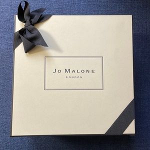 Jo Malone Red Roses scented candle and wash gel